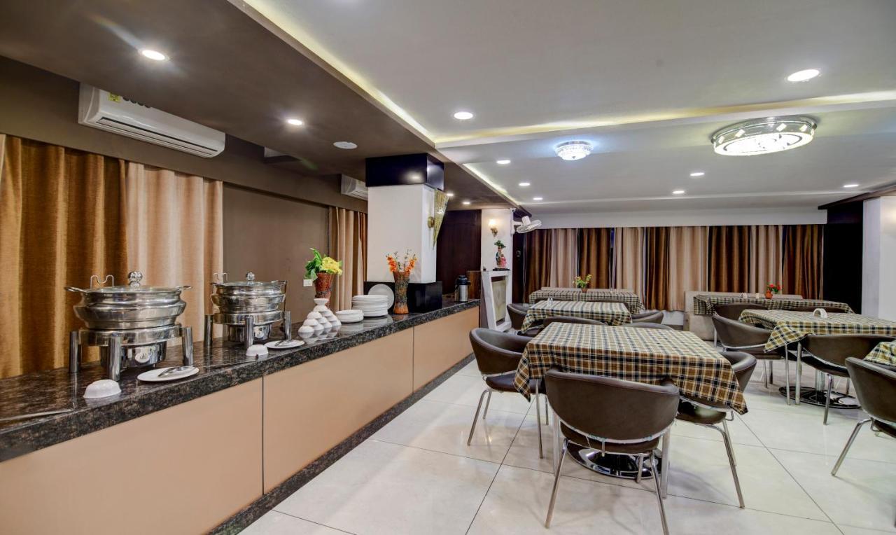 Hotel Signature Planet Indore Exterior foto