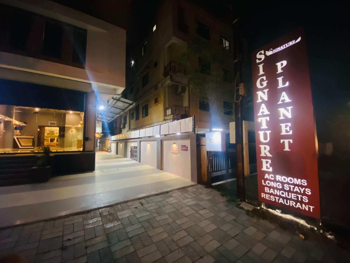 Hotel Signature Planet Indore Exterior foto